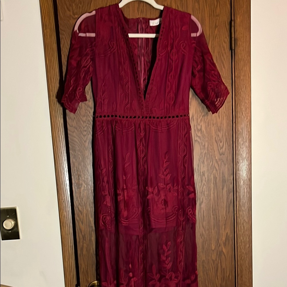 E Leter Elegant Burgundy Lace Maxi Dress